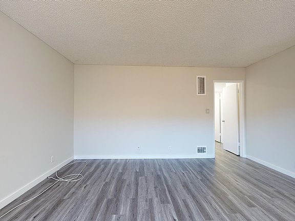 4th image of 400 N Serrano Ave APT 101