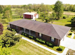 39 Scarlet Oak Dr, Louisville, IL 62839