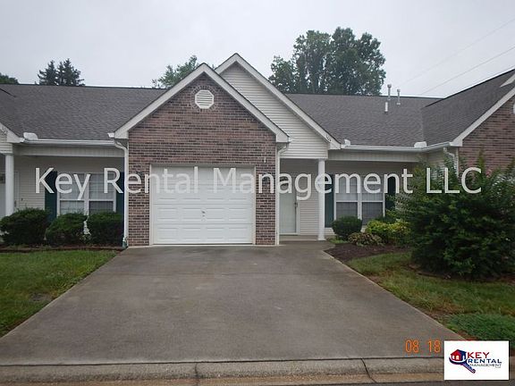 4th image of 104 Willington Pl