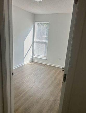 4th image of 104 Kings Hwy #803