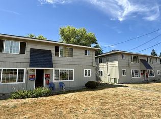 1100 Mill St APT 3, Kelso, WA 98626