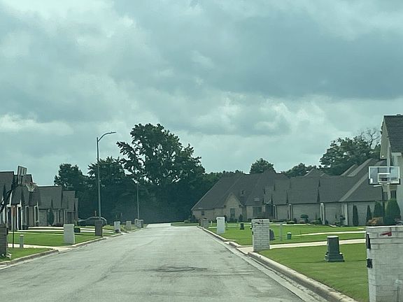 4th image of 3801 Stoneridge
