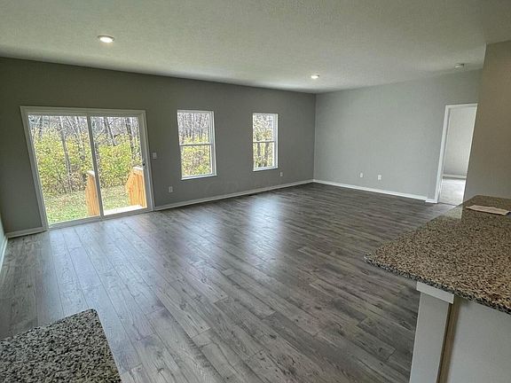 4th image of 5822 Wynnewood Dr