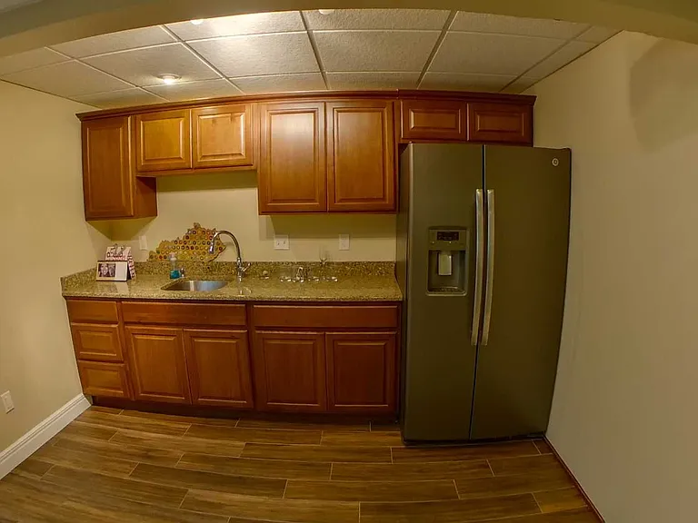 1048 Highland Ridge Dr — Photo 13