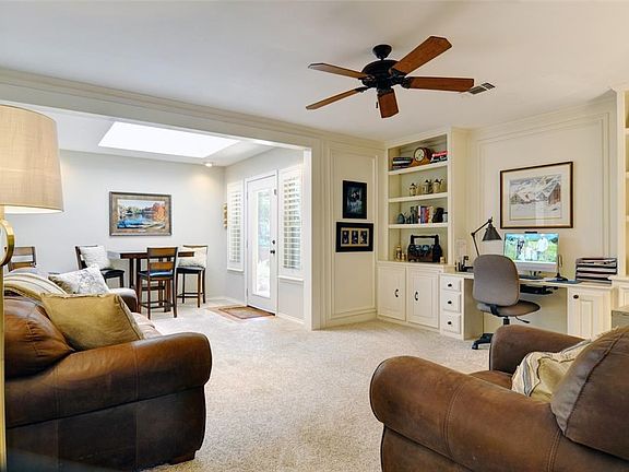 5th image of 2318 Chimney Hill Dr