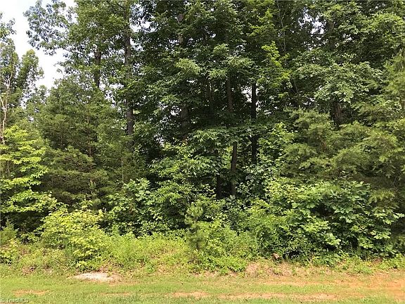 2nd image of 4883 Bent Tree Way