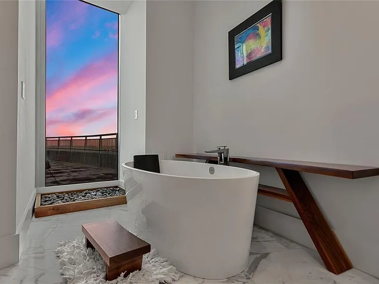 3338 Peachtree Rd NE #3501 — Photo 31
