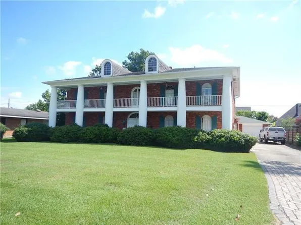 137 Meadowbrook St, Gretna, LA 70056