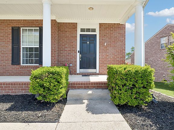 5th image of 3032 Brookview Forest Dr