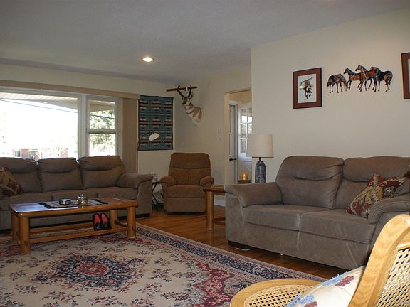 3rd image of 163 Corthell Rd
