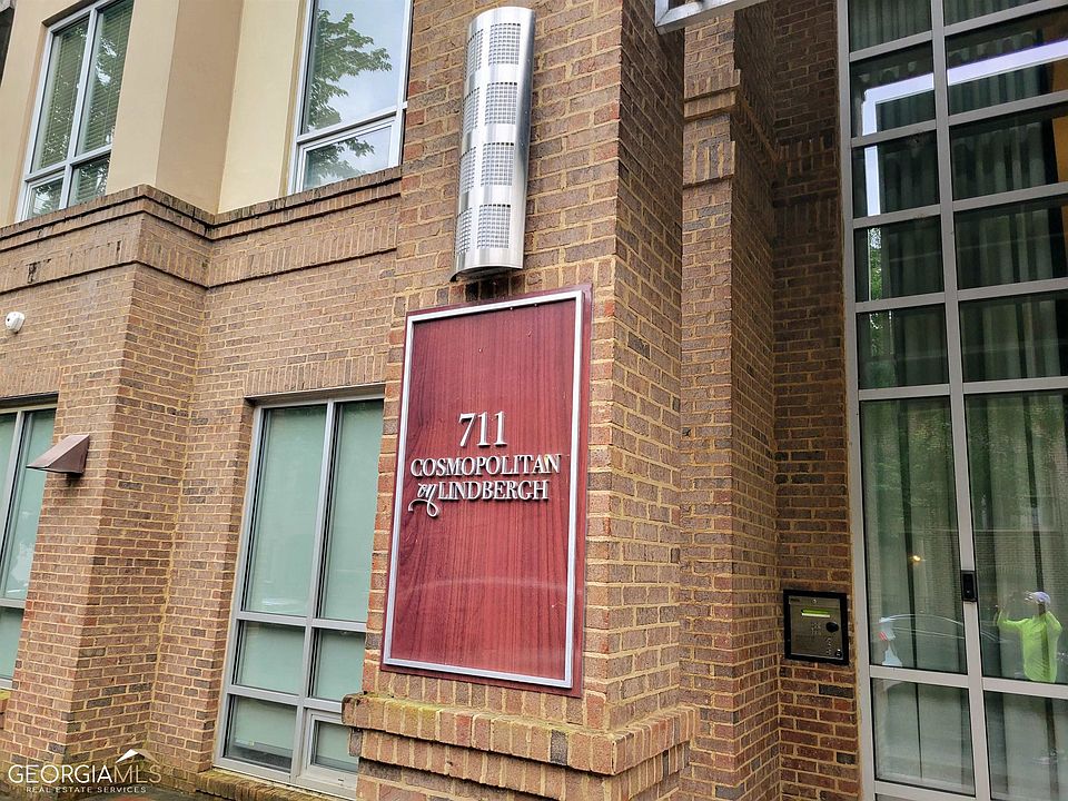 1st image of 700 Cosmopolitan Dr NE #800