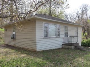 8909 Hillside Ave, Fairview Heights, IL 62208