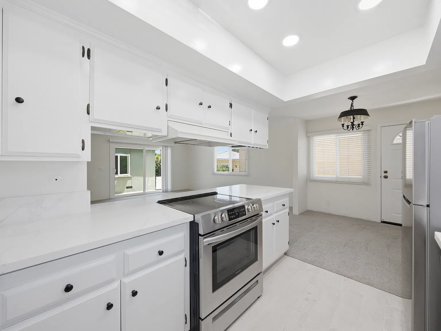 2 bed, 1.5 bath, 1100 sqft, $3,150 — Photo 4
