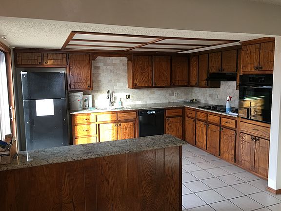 New granite counter tops and appliances