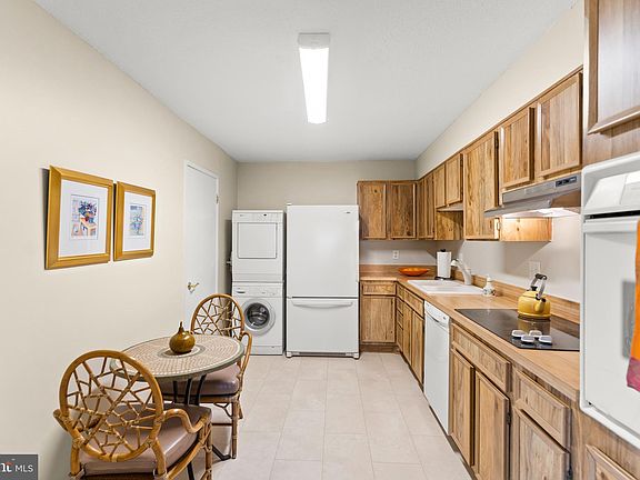 5th image of 5901 Mount Eagle Dr APT 812