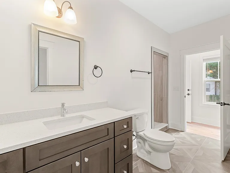 407 Scott Ave #A — Photo 11