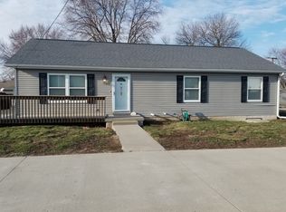 211 S H St, Indianola, IA 50125