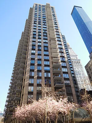 Rented by Renetta Real Estate | media 73