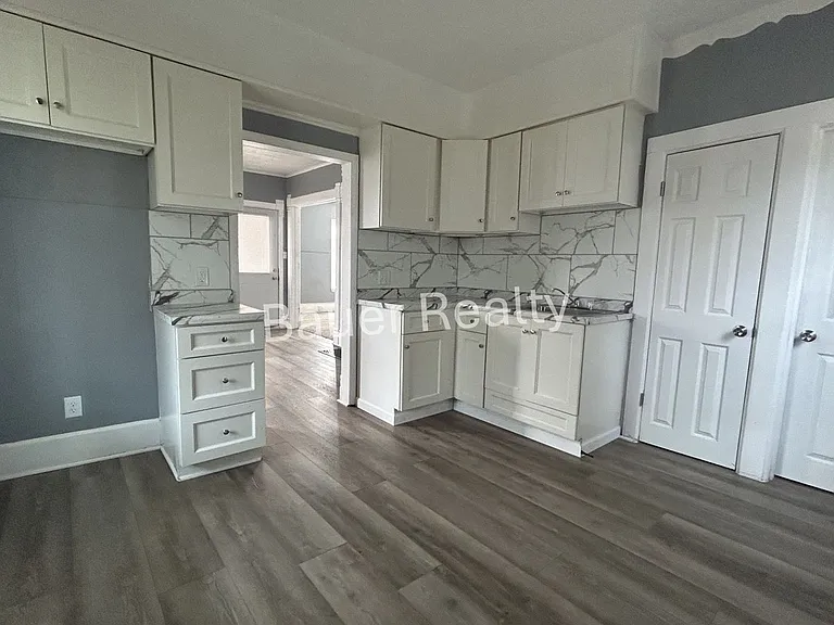 114 Dale Ave — Photo 9