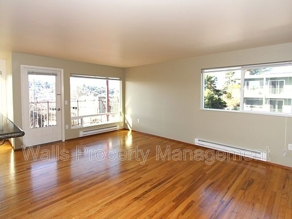 3rd image of 2856 14th Ave W APT 5