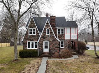 512 Clearmont Dr, Youngstown, OH 44511