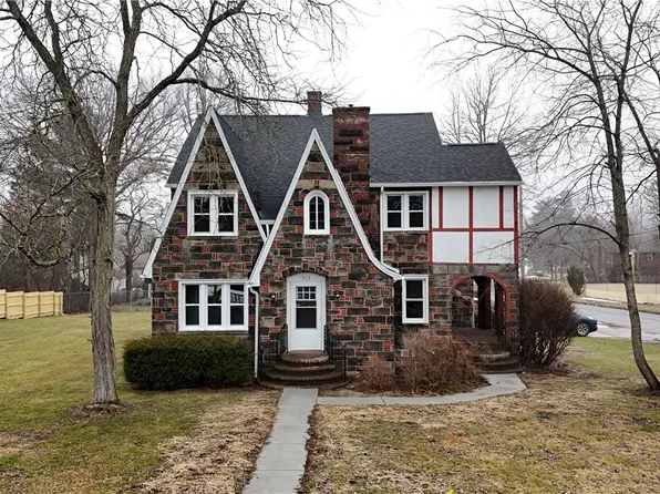 512 Clearmont Dr, Youngstown, OH 44511