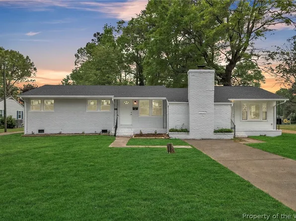 26 Lyliston Ln, Newport News, VA 23601