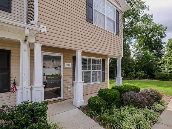 2nd image of 1306 Bunny Ct