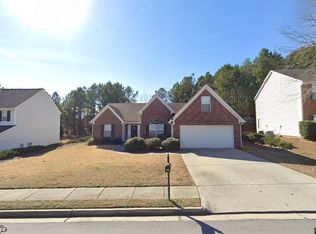 3900 Crescent Walk Ln, Suwanee, GA 30024