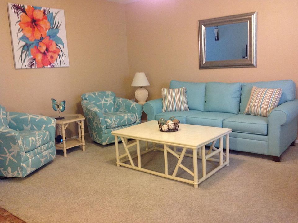 1st image of 24 Pine Arbor Ln APT 202