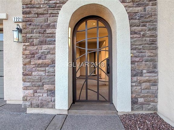 2nd image of 7221 Crandon Park Ave