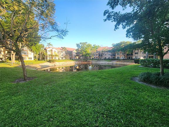 3rd image of 8761 Wiles Rd APT 206