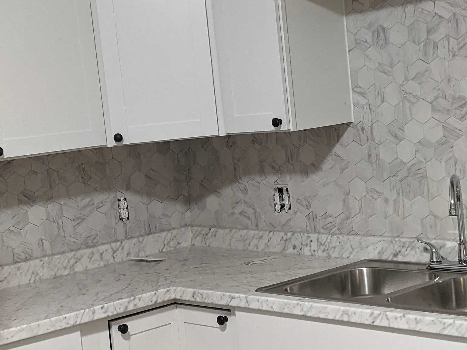 1300 Larchmont Pl — Photo 3