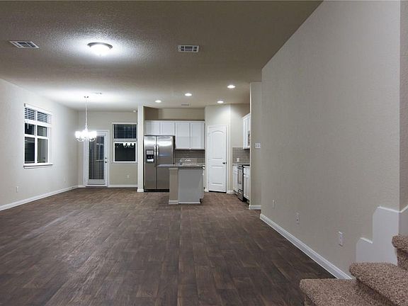 4th image of 309 Naset Dr