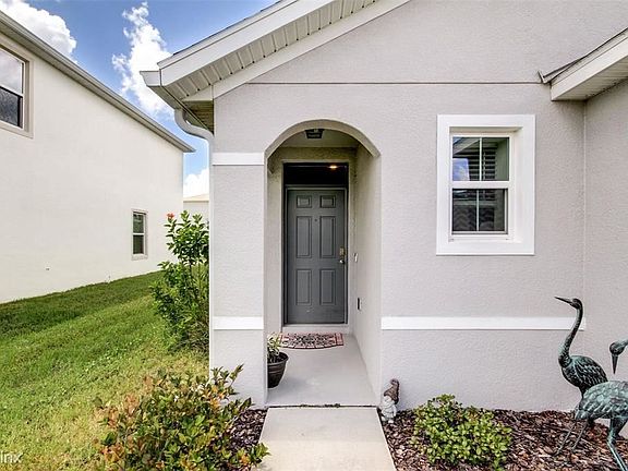 4th image of 32700R Dashel Palm Ln
