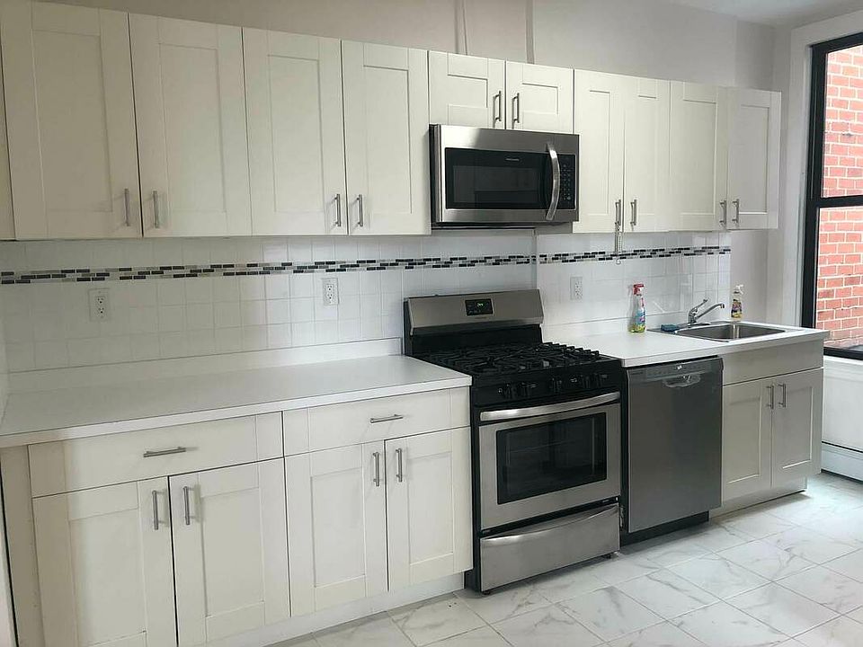 1st image of 9733 4th Ave #2