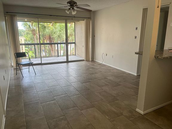 2nd image of 588 Orange Dr APT 133