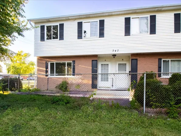 747 N Randall Rd APT A, Aurora, IL 60506
