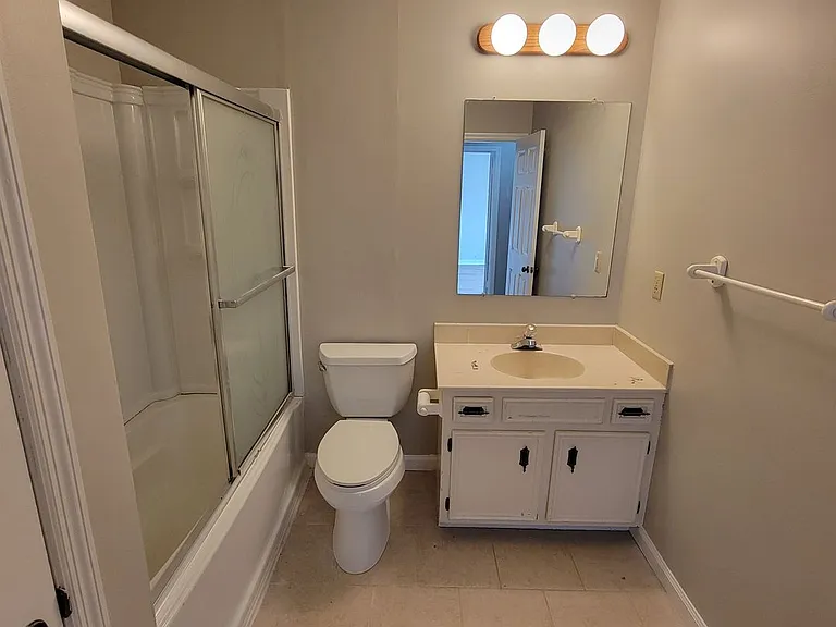 63C Eastgate Cir — Photo 11