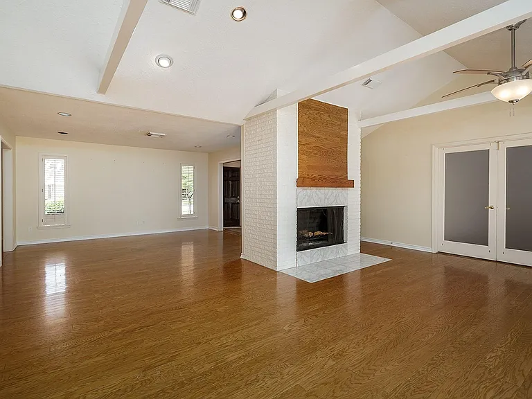 10631 Del Monte Dr — Photo 8