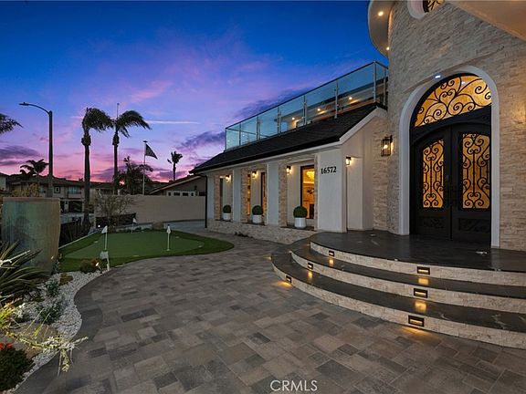 4th image of 16572 Carousel Ln