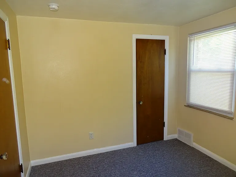 1112 W Maumee St #2 — Photo 10
