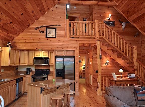4th image of 230 Forest Dr