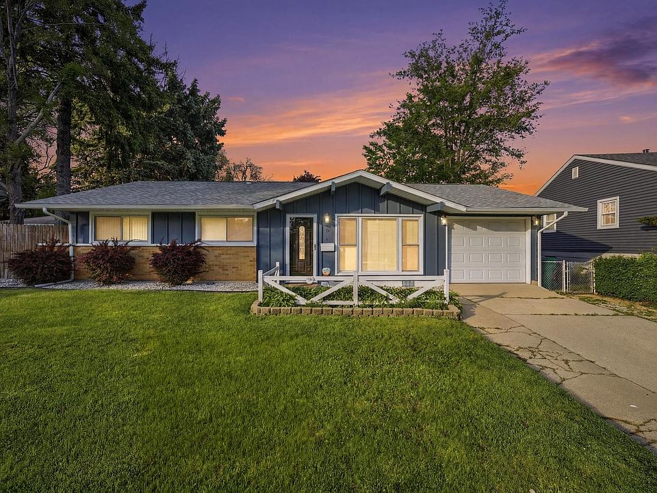 1st image of 6 Beacon Ave