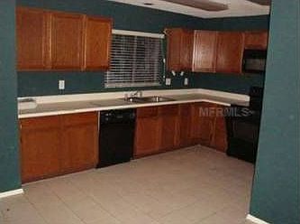 4th image of 9313 Regents Park Dr