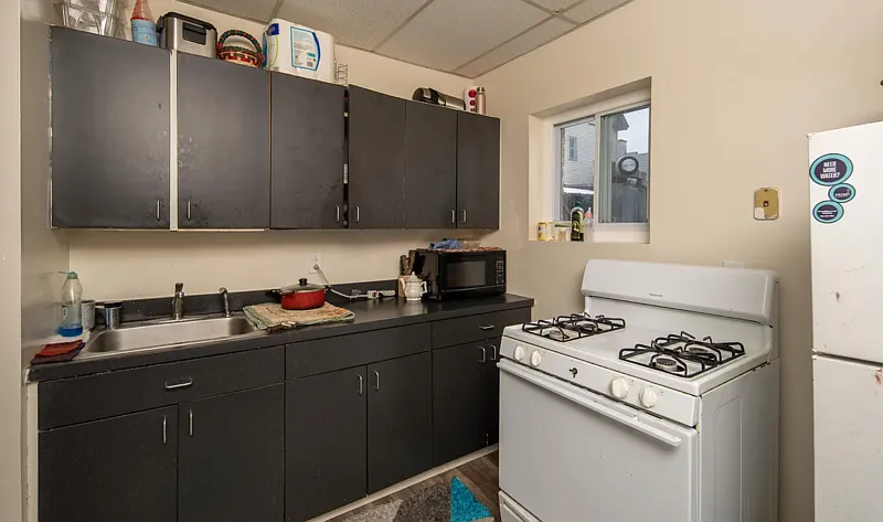 864 Madison Ave #1B