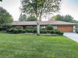 3707 Applewood Rd, Midland, MI 48640