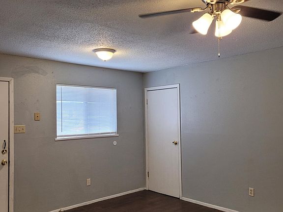 3rd image of 5307 Tennyson Dr