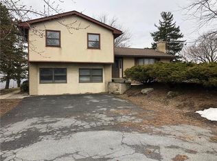 1950 Pen Argyl Rd, Pen Argyl, PA 18072