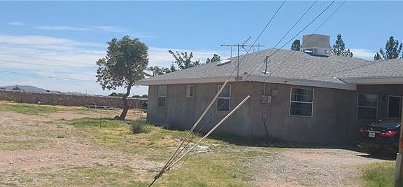 2nd image of 4008 Vanderveer Dr